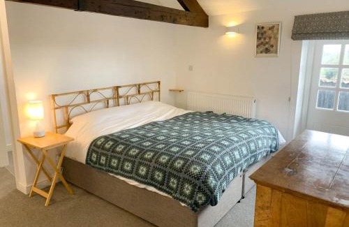 Vale of Glamorgan Apartment | 2 Stable Cottage, Llanbethery