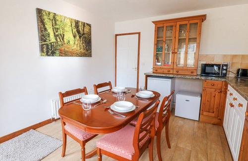 Haltwhistle Cottage | 2 STABLE MEWS in Haltwhistle