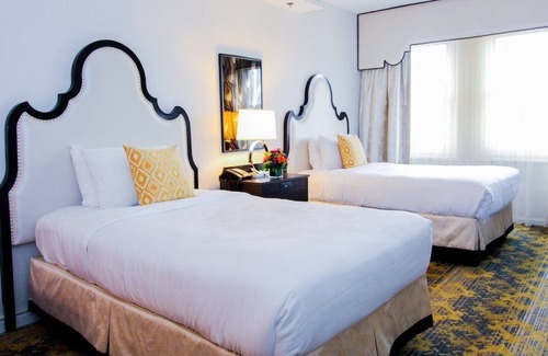 Kalorama Heights Hotel | 2 Standard Double, Churchill Hotel, Onsite Restaurant, Fitness Center