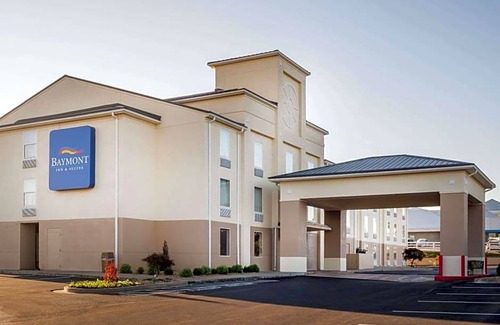 Georgetown Hotel | 2-Star Hotel ∙ Baymont by Wyndham Georgetown
