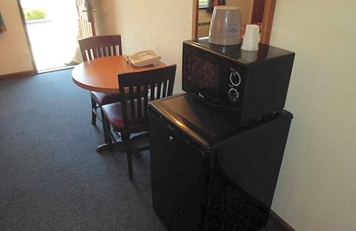 Morgan Hill Hotel | 2-Star Hotel ∙ Economy Inn Morgan Hill