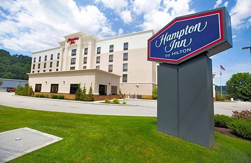 Bridgeville Hotel | 2-Star Hotel ∙ Hampton Inn Bridgeville