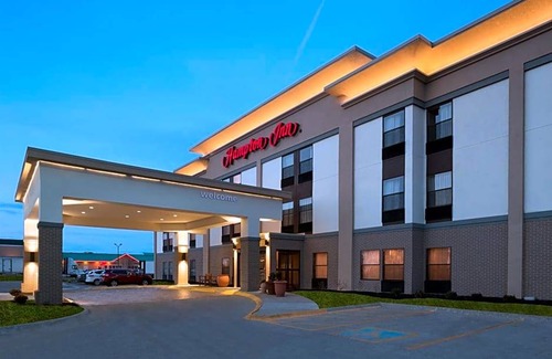 Findlay Hotel | 2-Star Hotel ∙ Hampton Inn Findlay