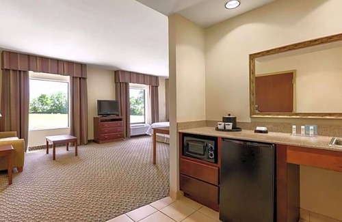 Duncan Hotel | 2-Star Hotel ∙ Hampton Inn Duncan