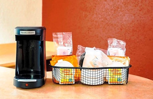 Taylor Hotel | 2-Star Hotel ∙ Red Roof Inn Detroit Metro Airport - Taylor