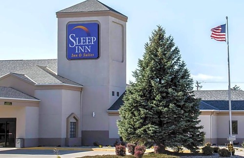 Columbus Hotel | 2-Star Hotel ∙ Sleep Inn & Suites Columbus