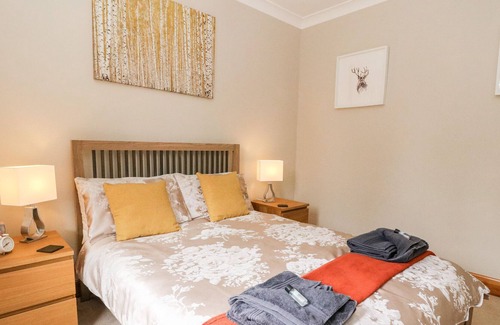 Foss Cottage | 2 STATION COTTAGES, pet friendly, with a garden in Dalwhinnie