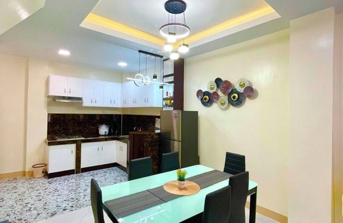 Butuan House | 2 Storey House w/3 bedroom AC, Living room,dining,kitchen w/AC & WiFi in Butuan