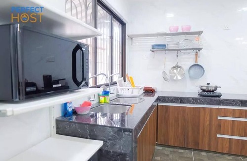 Bandar Sunway House | 2 Storey Terrace 100mbs WiFi opp. Sunway