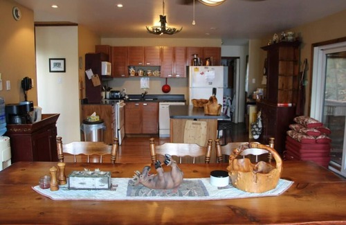 Dysart et al Cottage | 2 story 4 season Dream Cottage