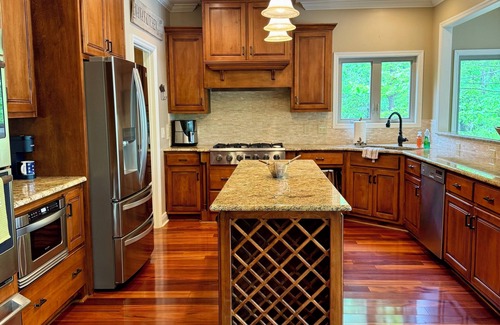 Dadeville House | 2 Story Dock w/ Jump Platform & Outdoor TV/ Stunning Views/Dog Friendly/ Kayaks
