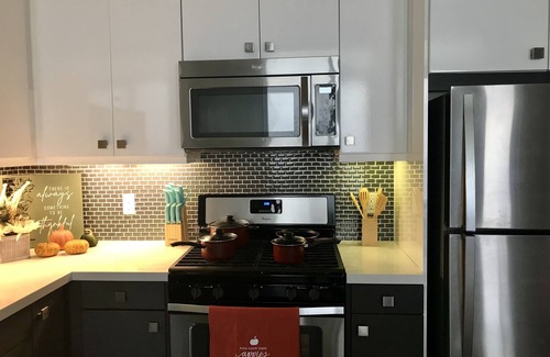 Downtown Los Angeles Apartment | 2 Story DTLA VIlla