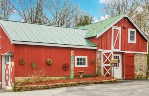 Newton House | 2 Story Historic Carriage House- Newly Remodeled.