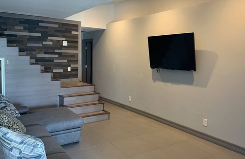 Fort Myers House | 2 Story Modern Home on the Caloosahatchee River.
