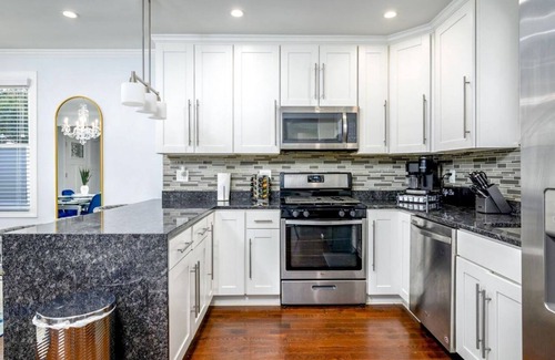 North Michigan Park House | 2 Story Oasis: 30+Days + Large Yard/Pet Friendly