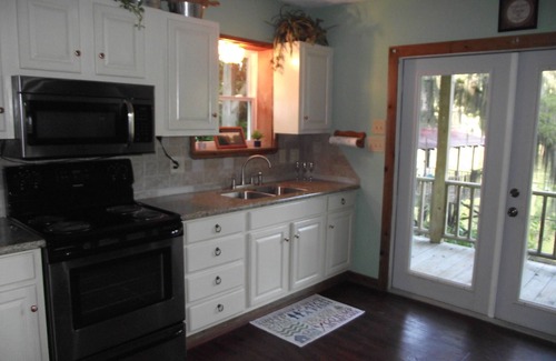Karnack House | 2 story Waterfront home on Big Cypress Bayou Caddo Lake