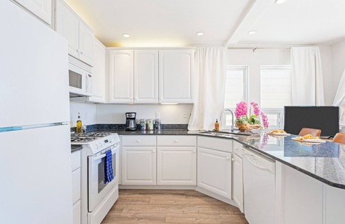 Cayucos House | 2 Studios at Cayucan Bungalows by AvantStay | Ocean Views + Walk to the Pier