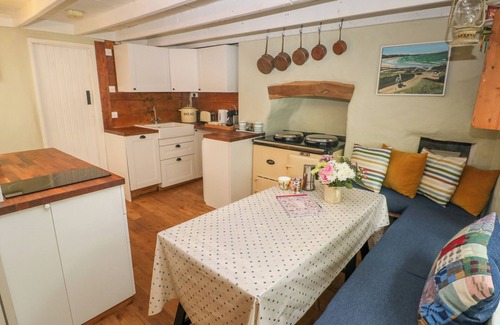 Letterston Cottage | 2 SUMMERHILL, pet friendly, character holiday cottage in Letterston