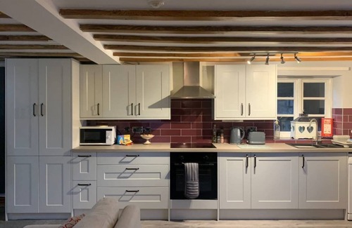 Bilbrough Apartment | 2, The Carriage House. Village Location. York 5m.