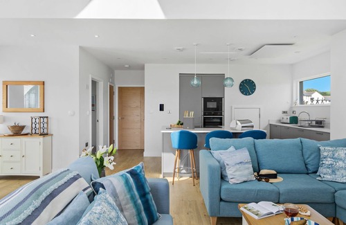 North Buckland Cottage | 2 The Vista, Willingcott Nr Woolacombe - Hot tub/Pet friendly/On-site pool/Ecohome