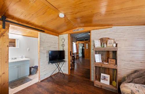 Hico House | 2 Tiny Town Hico Cool Cabin Animals Fire Pit by Vacation Your Way