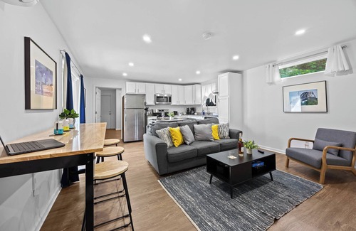 Phoenix Hill Apartment | 2-Unit Work Friendly Stay | Near Breweries & NuLu!