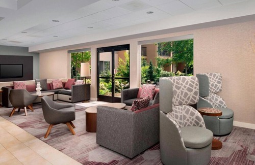 Tanasbourne House | 2 Units Near Portland Japanese Garden! Indoor Pool, Pet-friendly Property!