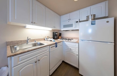 Townsite Hotel | 2 Units w/Kitchen | Steps to Oceanside Pier