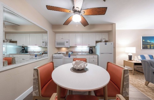 Townsite Hotel | 2 Units w/Kitchen | Steps to Oceanside Pier