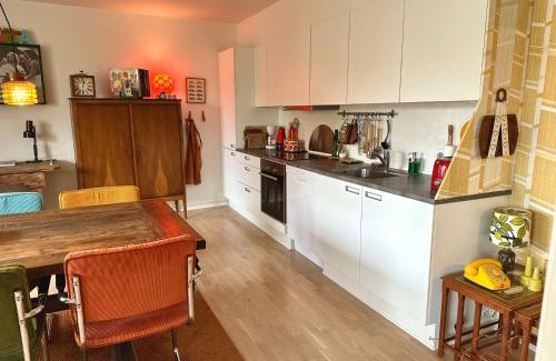 Horsens Apartment | 2 værelses retro lejlighed på Torvet