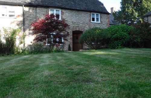 Highworth House | 2 Vicarage Lane