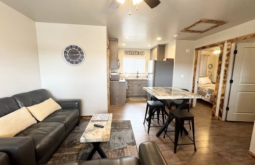 Moab South Valley House | #2 W/Balcony & Garage, Dog Friendly