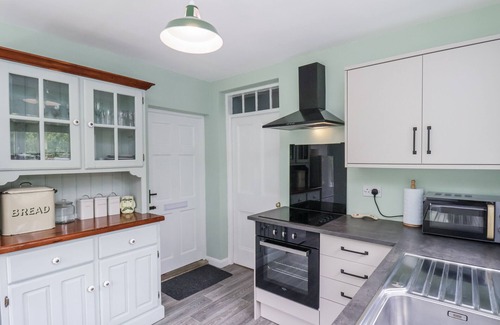 Grosmont Cottage | 2 WHINSTONE COTTAGE, pet friendly, with open fire in Grosmont