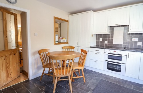 Penmachno Cottage | 2 WHITE STREET, pet friendly, character holiday cottage in Penmachno