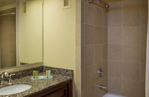 Laughlin House | 2 x Panorama Room - 2 Queens at Aquarius Casino Resort