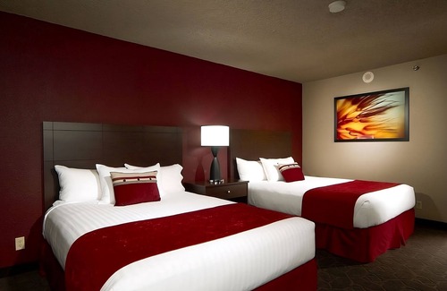 Laughlin Hotel | 2 x Sedona River View Queen Non Smoking Room at Edgewater Casino Resort