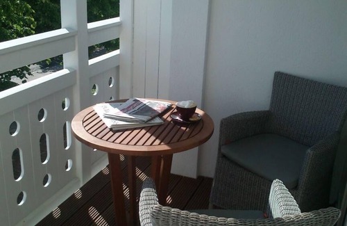 Sellin Apartment | 2 Zimmer Ferienwohnung in Sellin auf Rügen - direkt an der Seeparkpromenade