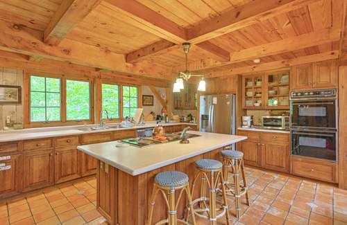 Amagansett North House | 20-Acre Hamptons Nature Escape w/Hot Tub & Pool