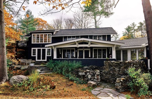 Port Carling Cottage | 20 acre Private Island, 1+mile walking path, Sleeps up to 22!