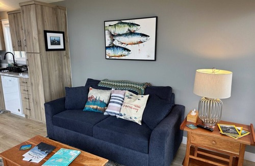 Regional District of Mount Waddington Cottage | 20 - Chinook Cottage By The Sea at Alder Bay