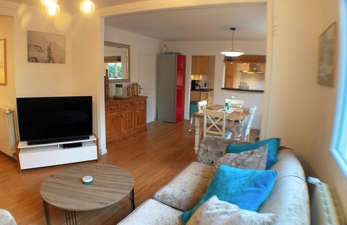 Chenac-Saint-Seurin-d'Uzet House | 20% DISCOUNT FOR SUMMER DATES nThree bed house in pretty village Gironde estuary