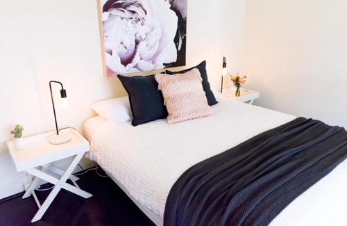 Keith House | 20 Hill Avenue Bed & Breakfast