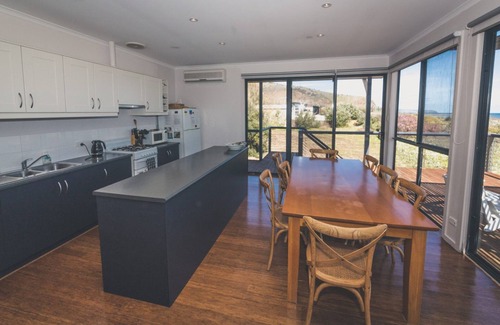 Normanville House | 20 Lady Bay Road Normanville