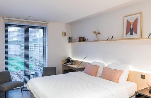 Assebroek Bed & Breakfast | 20 m² Bed and breakfast ∙ 2 guests