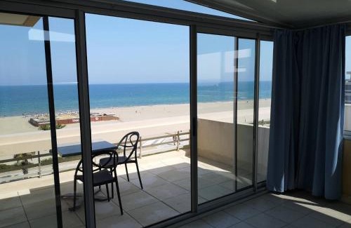 La Cote Radieuse Apartment | 20 m2 de terrasse face à la mer à Canet en Roussillon