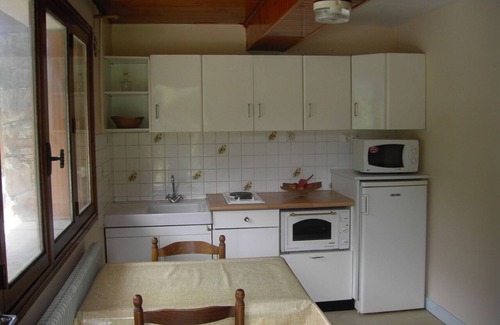 Salins-les-Thermes Apartment | 20 m2 studio ideal for a spa treatment in Brides or skiing in the 3 valleys