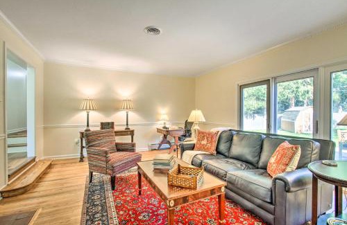 Wayne House | 20 Mi to Philly Inviting Home with Yard in Wayne!