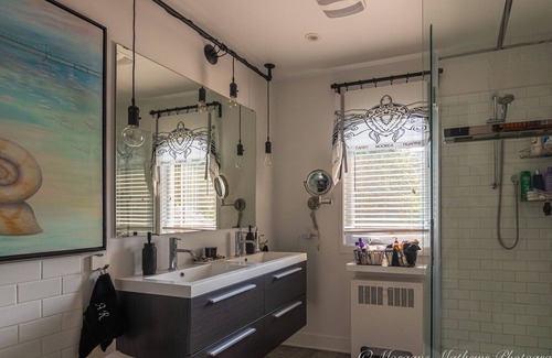 Boucherville House | 20 Minutes from Montreal, Tastefully Decorated House to Recharge and Be Inspired