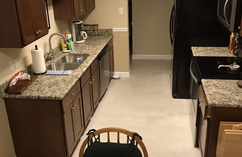 Foley House | 20 MINUTES TO BEAUTIFUL WHITE SANDY BEACHES