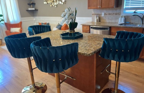 Constable Hook Condo | 20% Off. Ask Abt Deals. Stunning 3BR 2BA 7Beds 11 Ppl. American Dream 15 mins